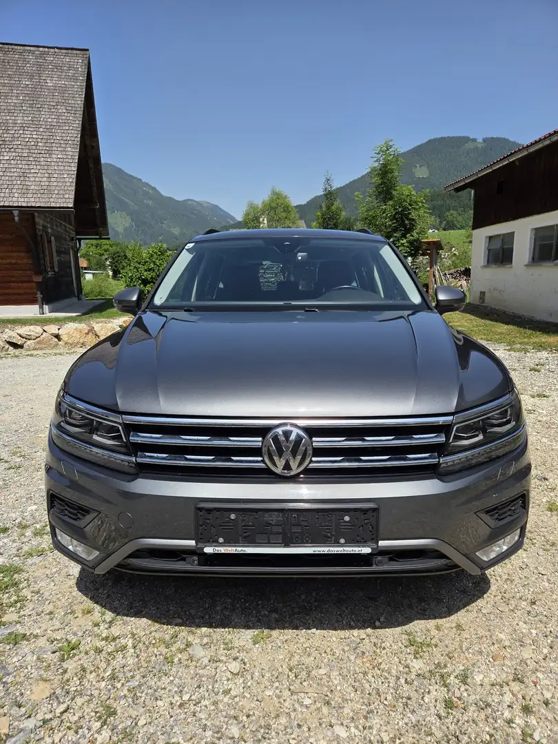 Volkswagen Tiguan 2,0 TDI SCR 4Motion Comfortline DSG Grau - 1