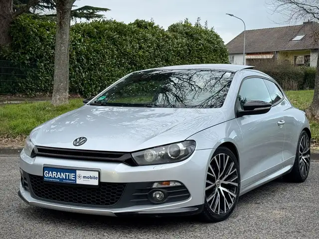 Volkswagen Scirocco 1.4 TSI DSG *Pano*Keyless*Navi*Bi-Xenon