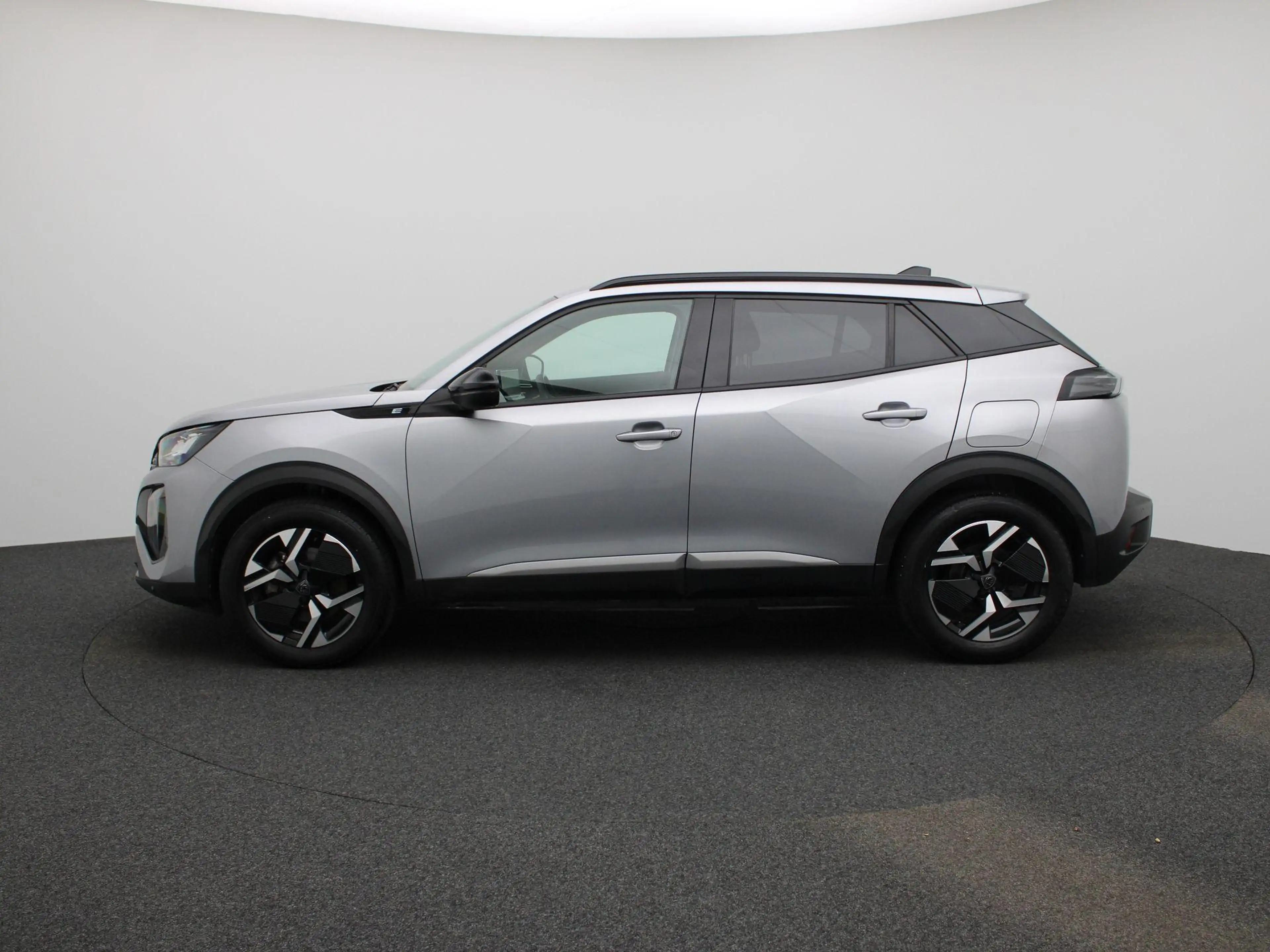 Peugeot e-2008 EV Allure 54 kWh | Automaat | Climate control | Vi — photo 4
