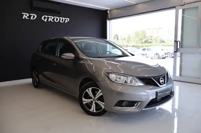 Nissan Pulsar view 4