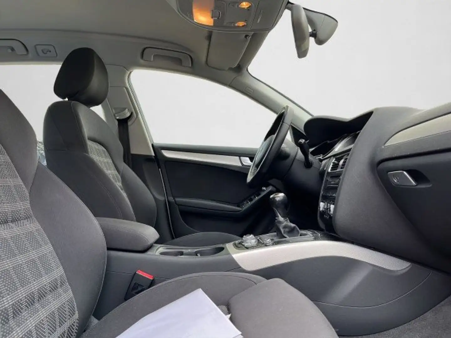 Audi A4 Ambition 2.0 TDI Avant*NAVI* PDC *SHZ *XENON Grigio - 2