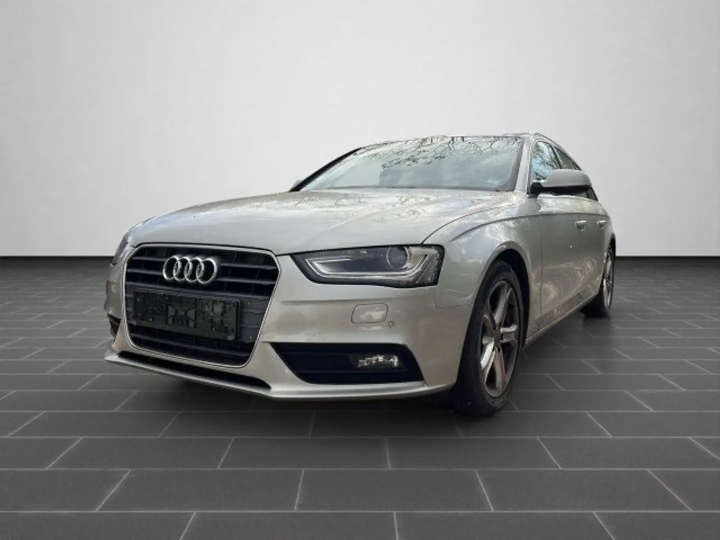 Audi A4 Ambition 2.0 TDI Avant*NAVI* PDC *SHZ *XENON Gris - 2