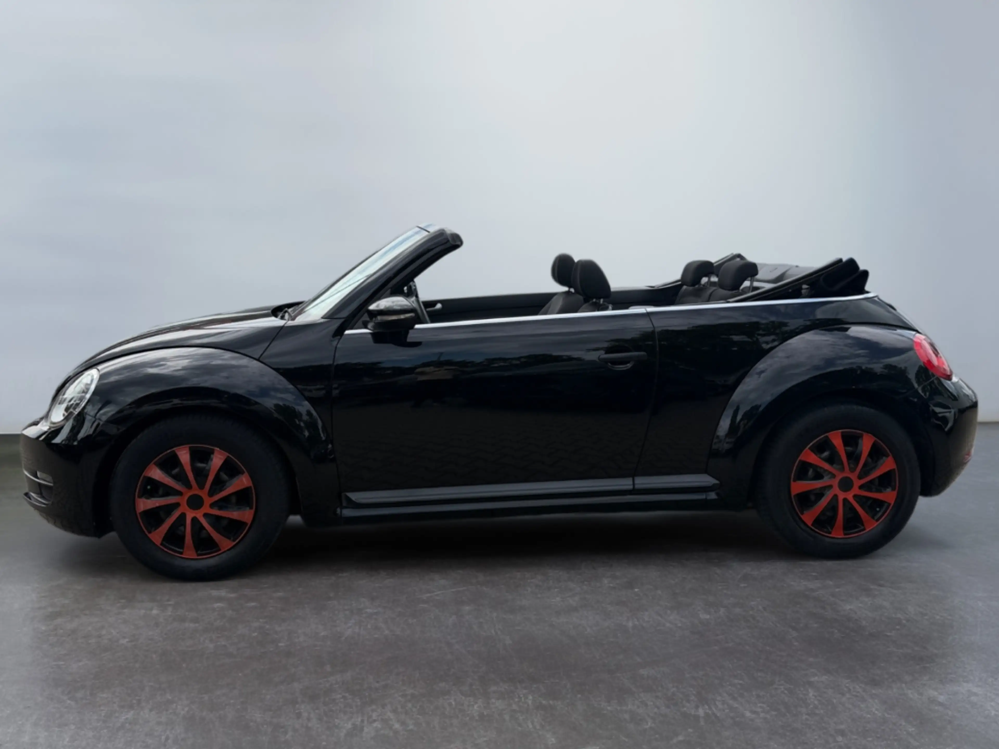 Volkswagen Beetle Cabrio 1.2 TSI BlueM *SHZ*PDC*Windschott* — photo 5