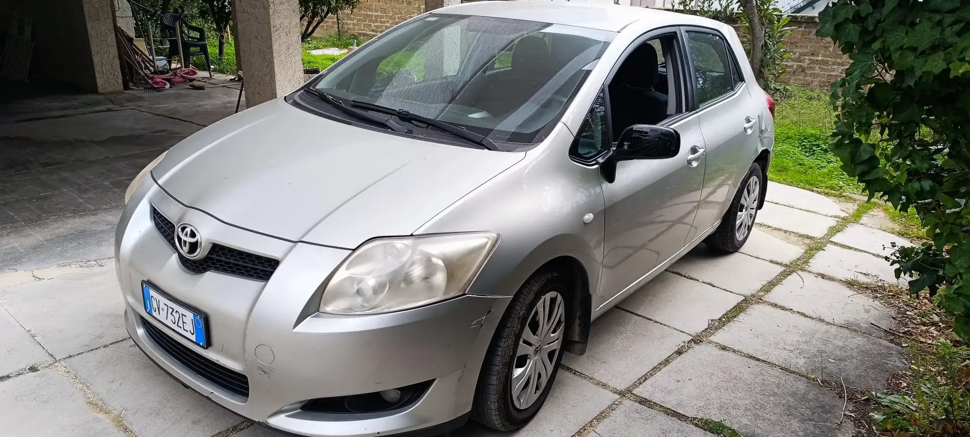 Toyota Auris Auris I 2007 5p 2.0 d-4d Sol dpf Šedá - 1