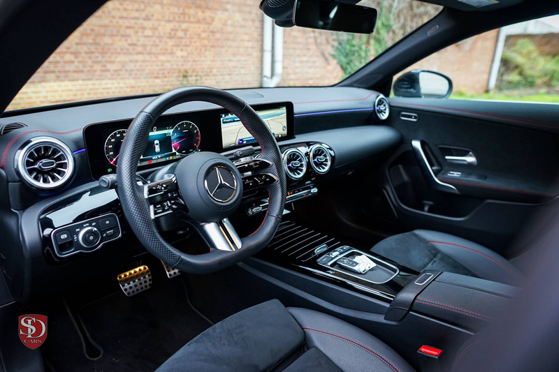 Mercedes-Benz CLA 180 AMG Line *Face lift*14.500km* — photo 4