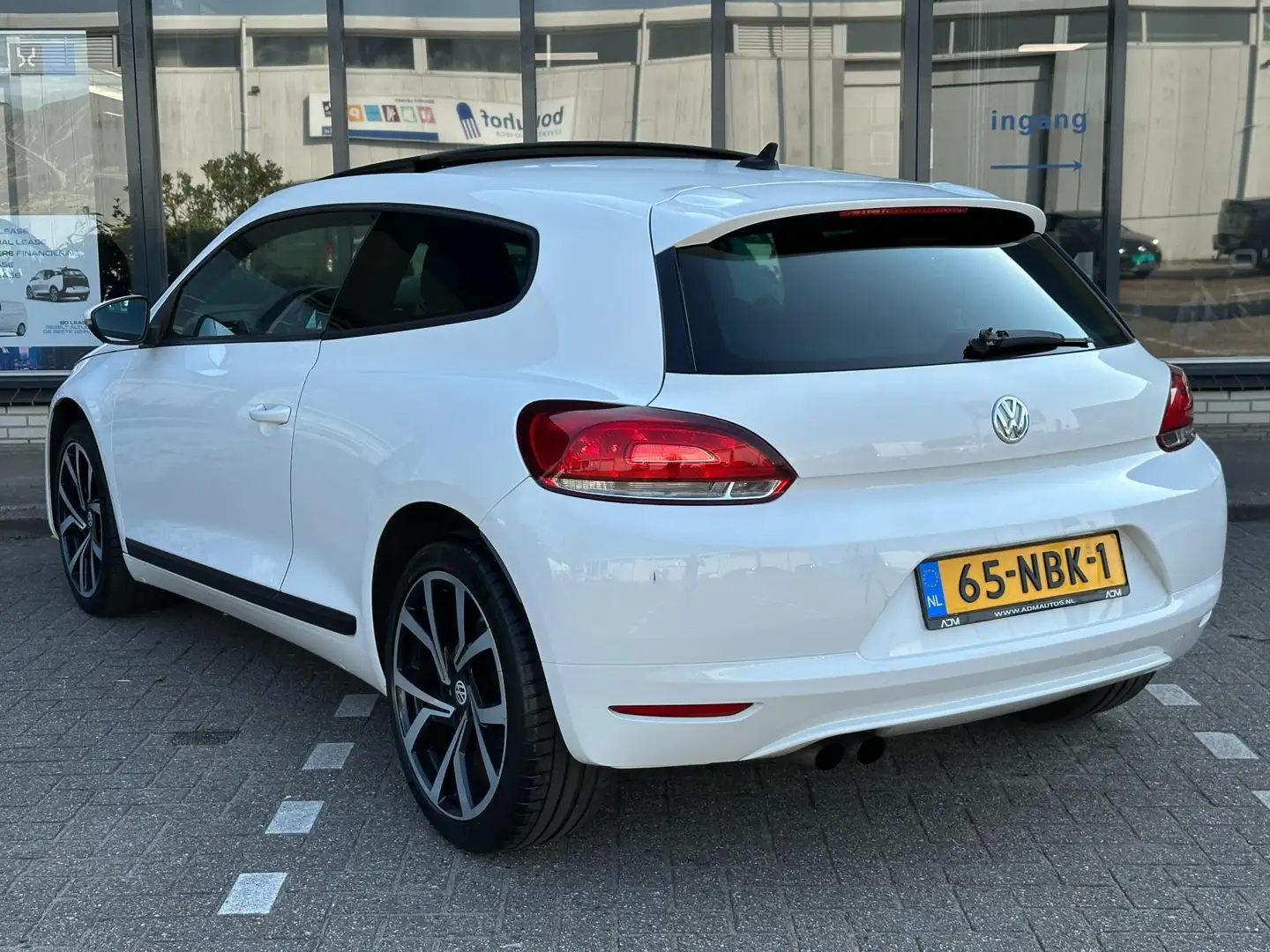 Volkswagen Scirocco 1.4 TSI Highline Plus / PANO Blanc - 2