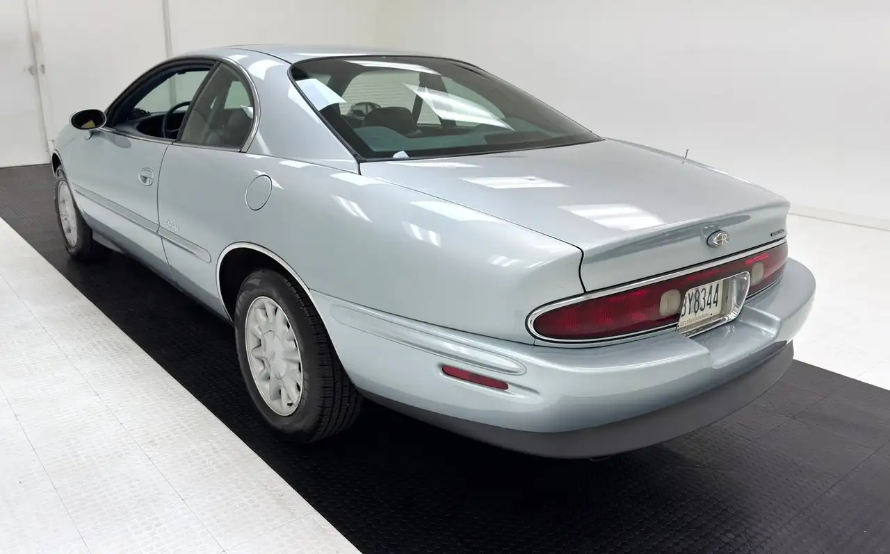 Buick Riviera Hardtop, foto 3