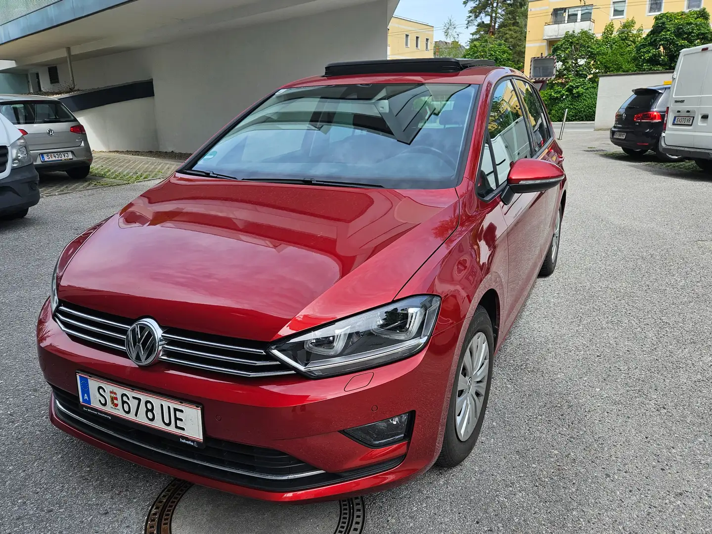 Volkswagen Golf Sportsvan Golf Sportsvan (AM) Rojo - 1
