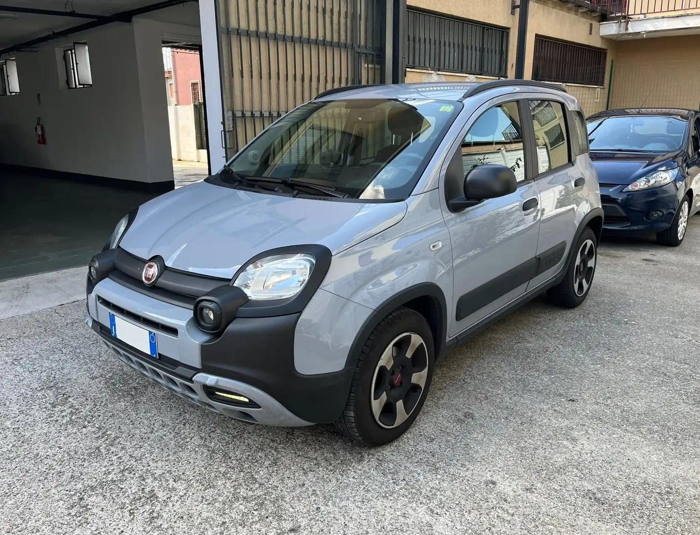 Fiat Panda 1.0 hybrid Cross *UNIPROPRIETARIO-PRONTA CONSEGNA* Gris - 1