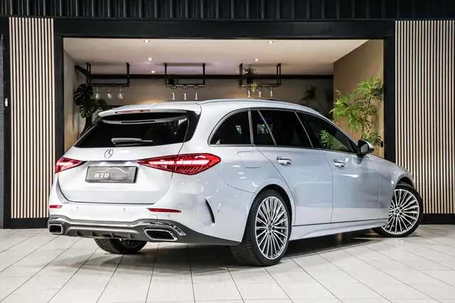 Mercedes-Benz C Class view 5