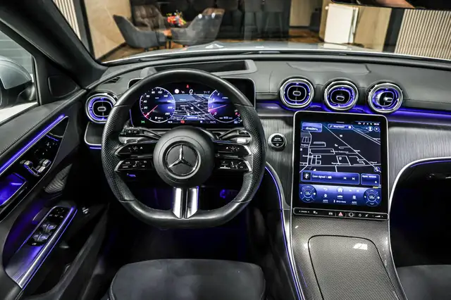 Mercedes-Benz C Class view 29