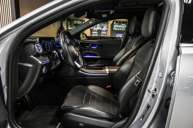 Mercedes-Benz C Class view 9