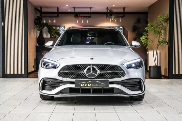 Mercedes-Benz C Class view 8