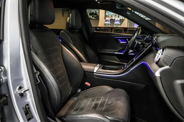 Mercedes-Benz C Class view 20