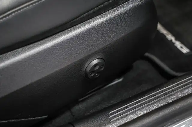 Mercedes-Benz C Class view 23