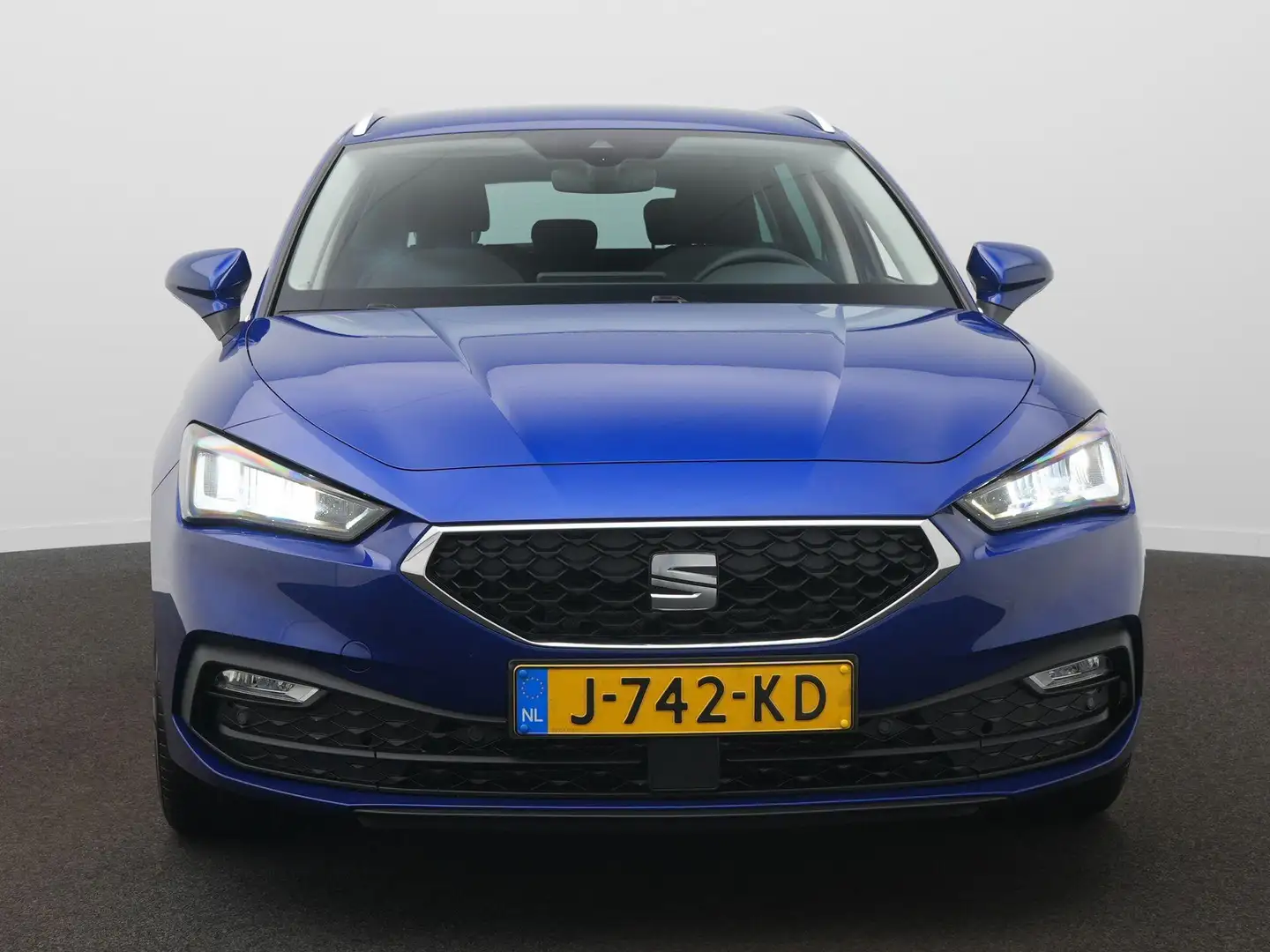 SEAT Leon Sportstourer 1.5 TSI Style Launch Edition Navigati Azul - 2