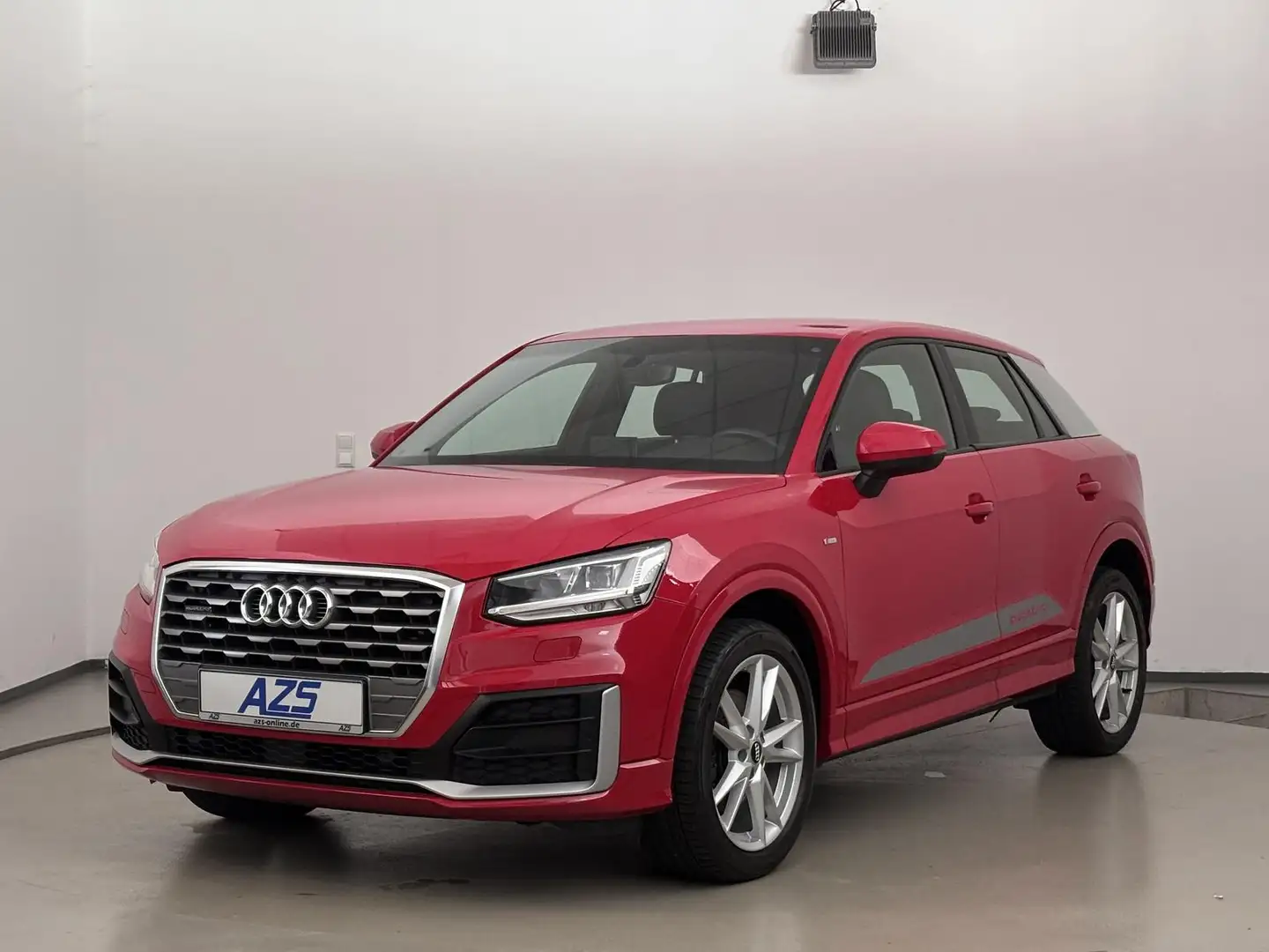 Audi Q2 TDI quattro S-Line LED Navi SFW Sound Rot - 2