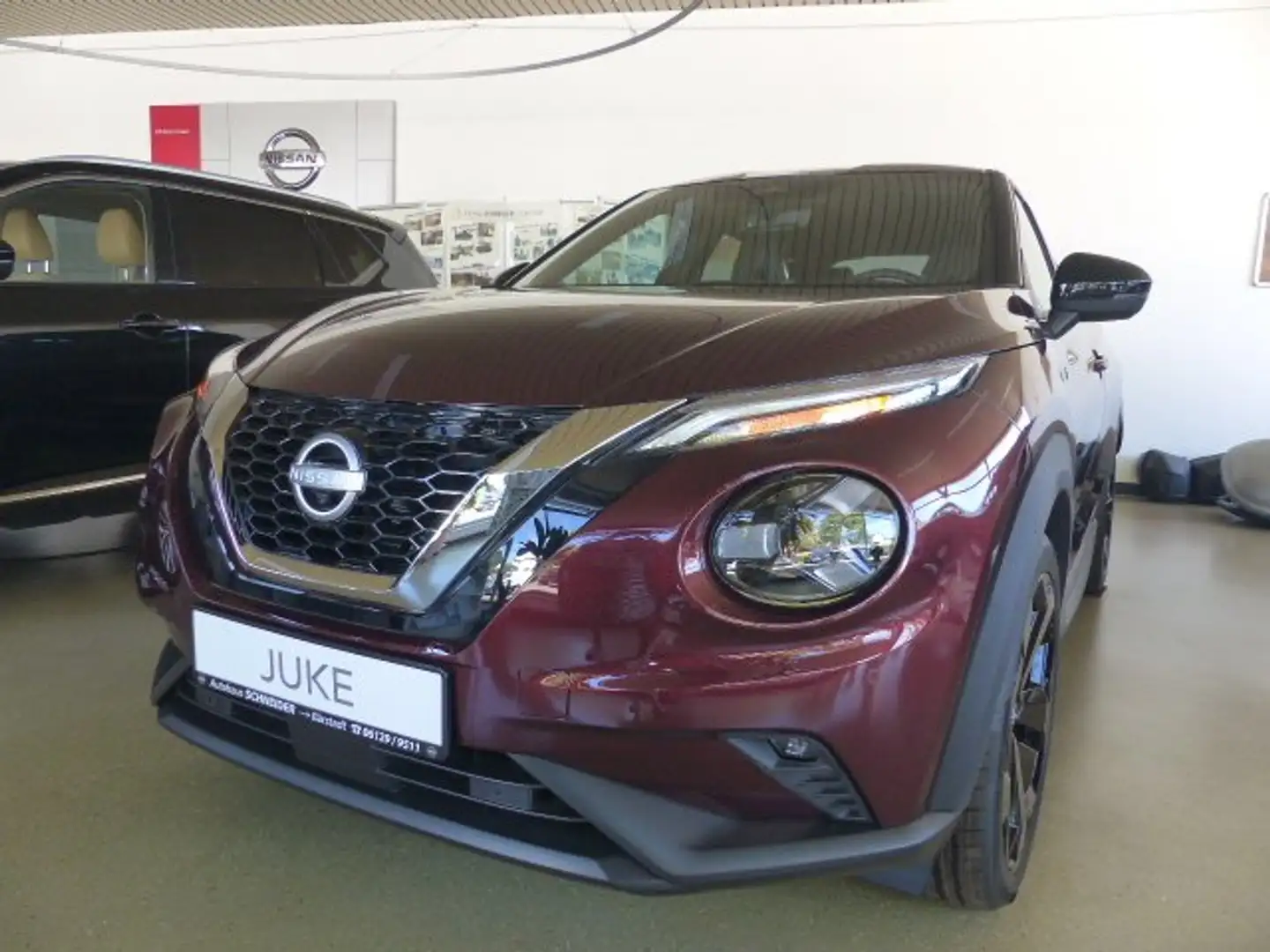 Nissan Juke Tekna Rot - 1