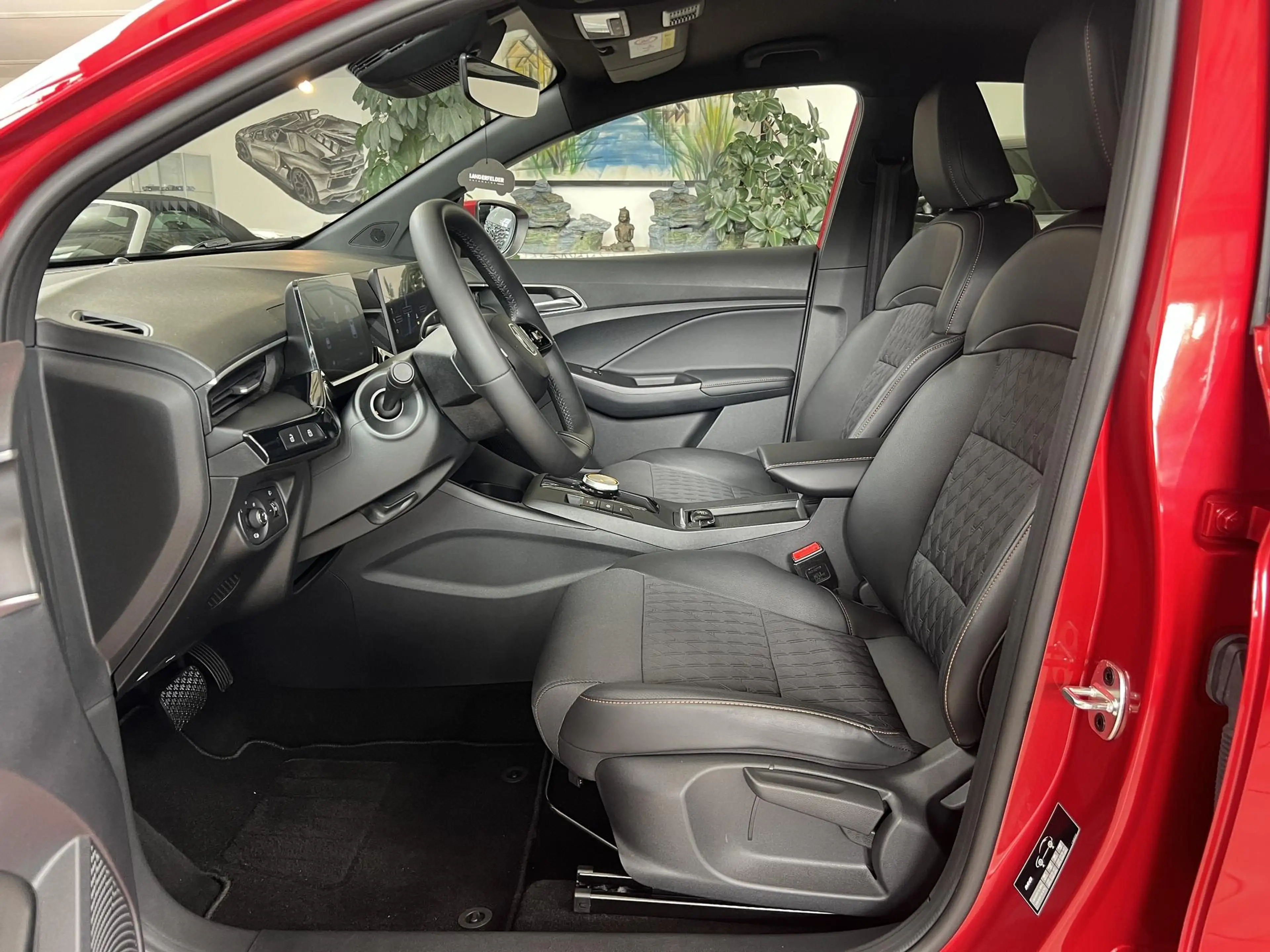 MG MG3 MG33 1,5 Hybrid Luyury/USB/AppleCarPlay/Klima — photo 12