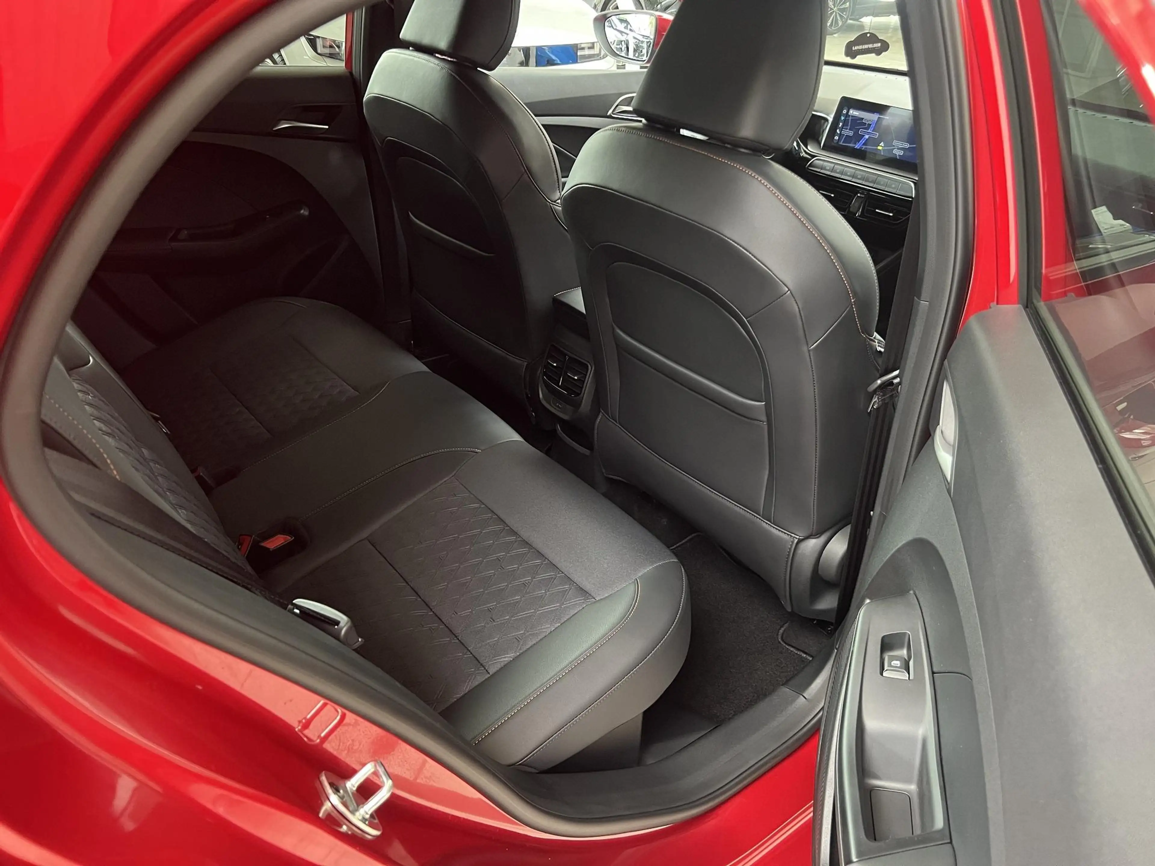 MG MG3 MG33 1,5 Hybrid Luyury/USB/AppleCarPlay/Klima — photo 15