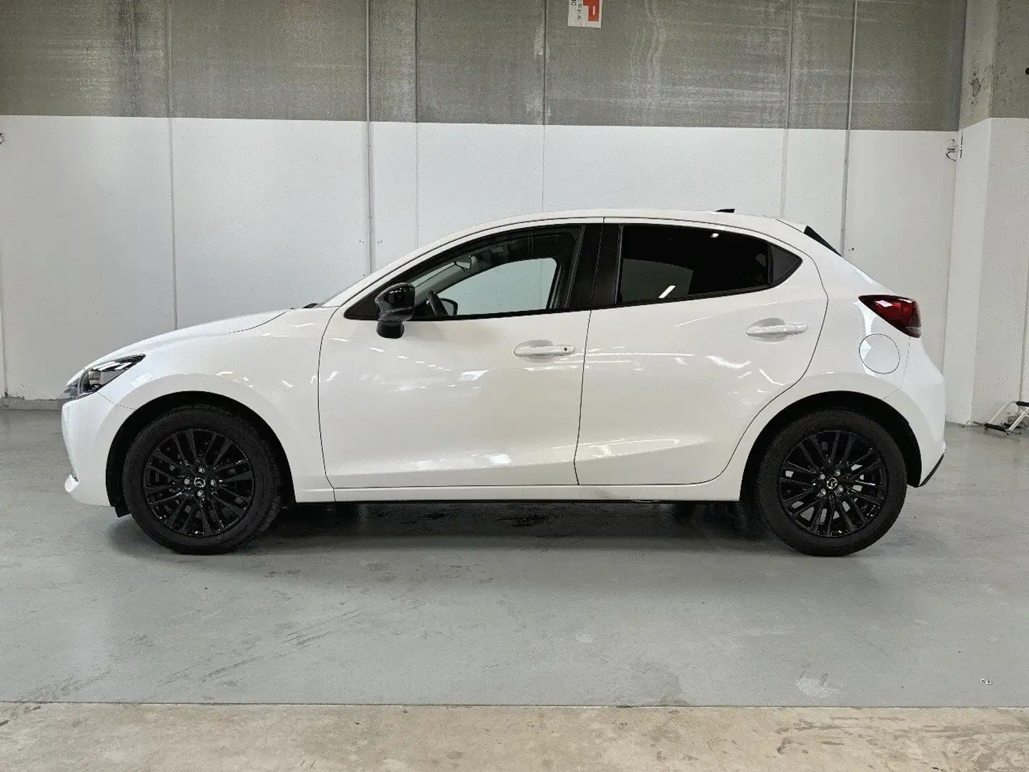 Mazda 2 1.5 e-Skyactiv-G M Hybrid 90cv Homura Bianco - 2