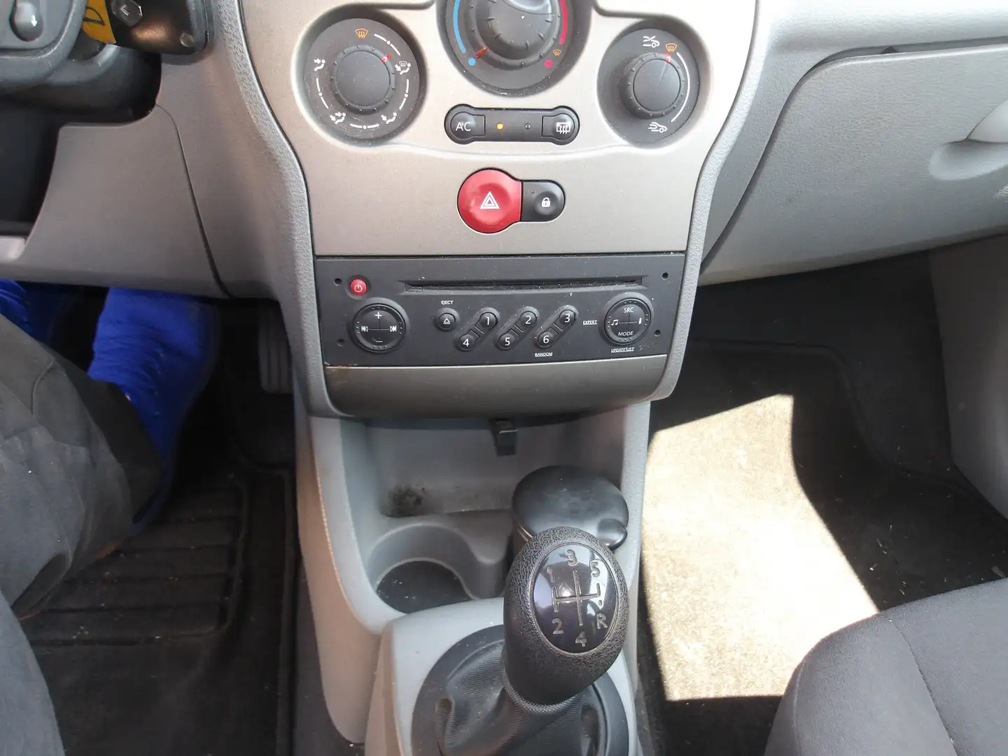 Renault Modus 1.2 16V Fekete - 2