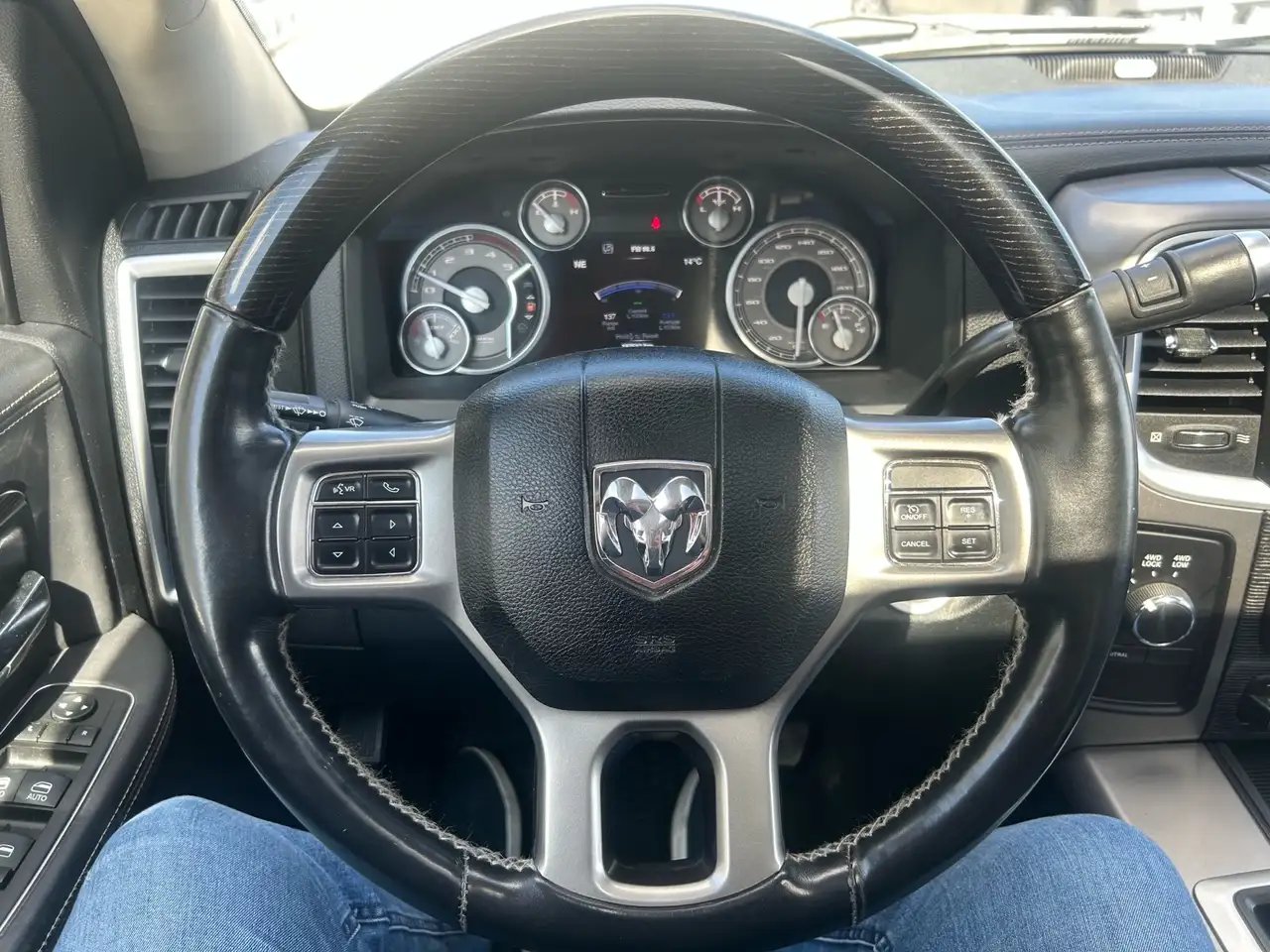 RAM 3500 снимка RAM 3500