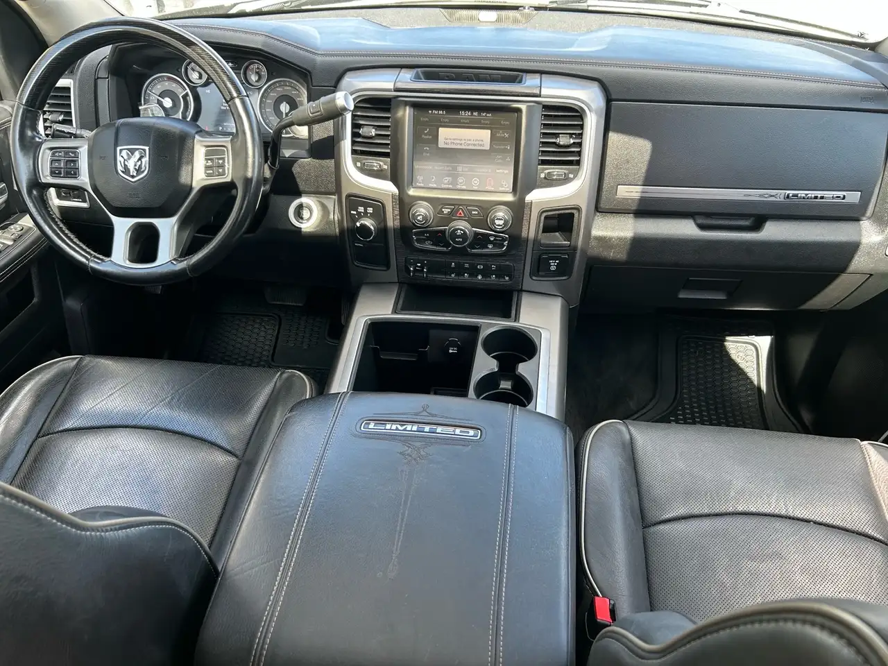 RAM 3500 снимка RAM 3500