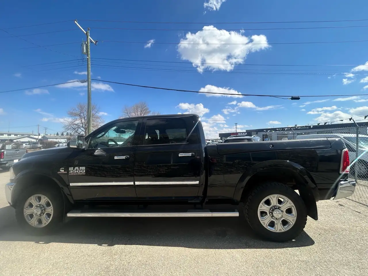 RAM 3500 снимка RAM 3500
