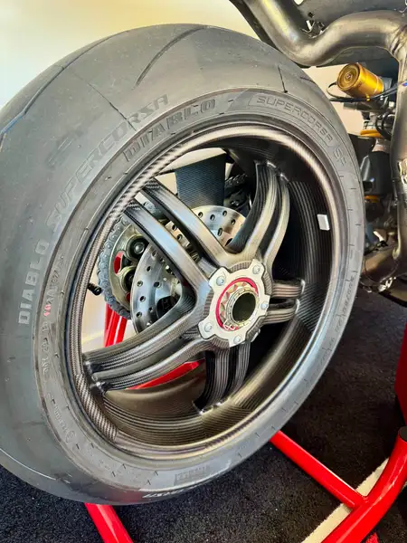 Ducati Panigale V4 SP2 - foto 5