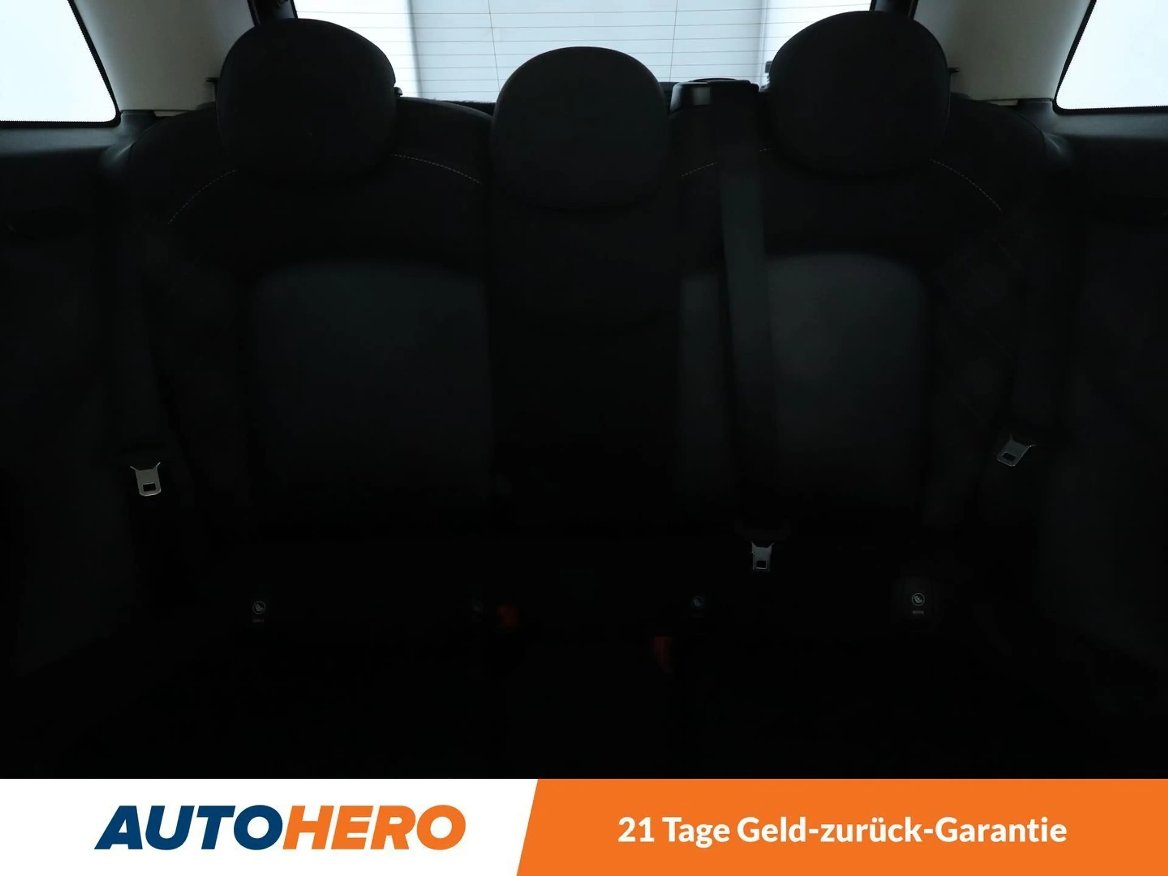 MINI Cooper D Cooper D*NAVI*TEMPO*CAM*PDC*SHZ*ALU* — photo 14