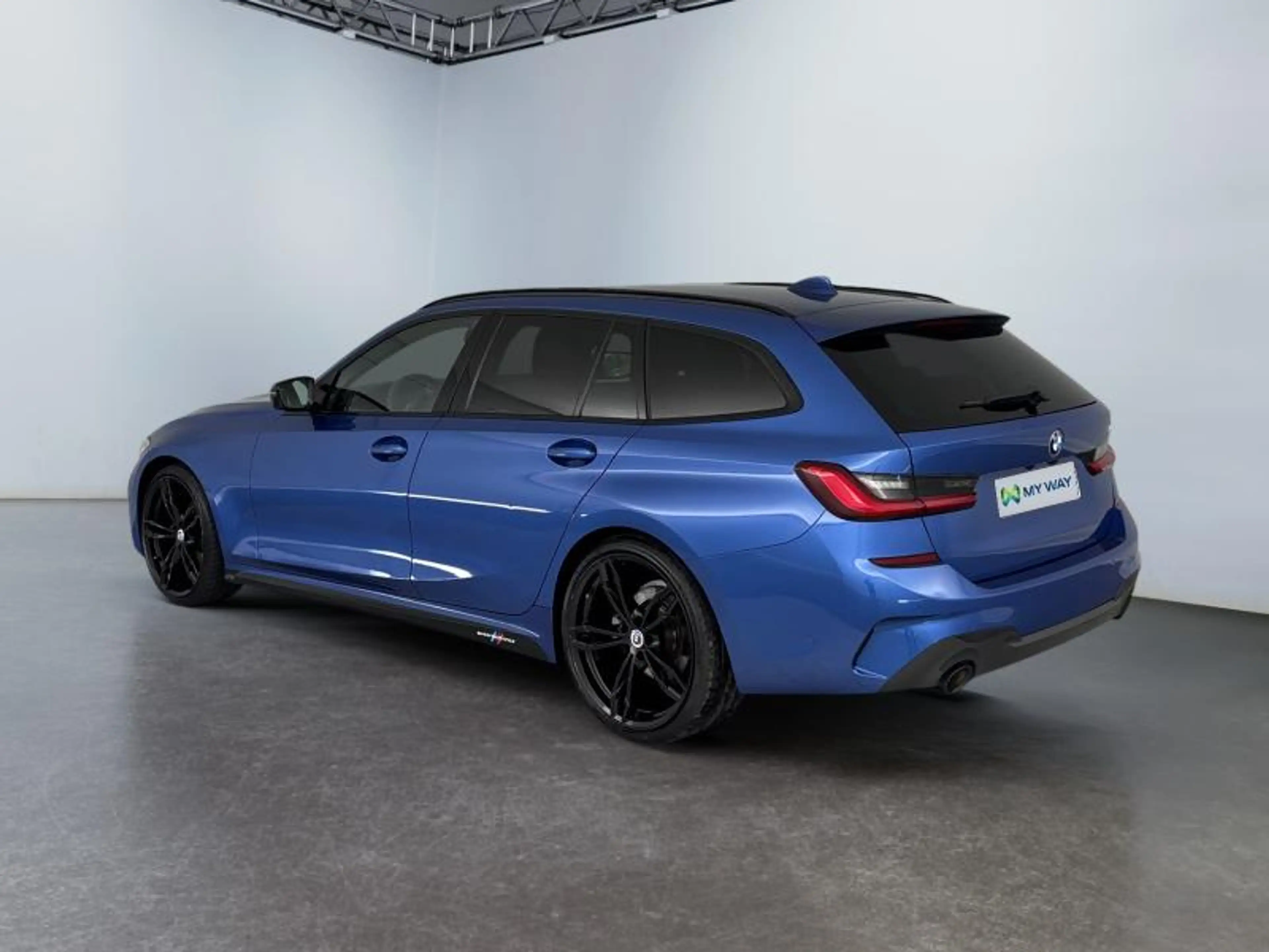BMW 318 Pack M | 2.0 156CV | Boite auto | GPS | Caméra | — photo 7