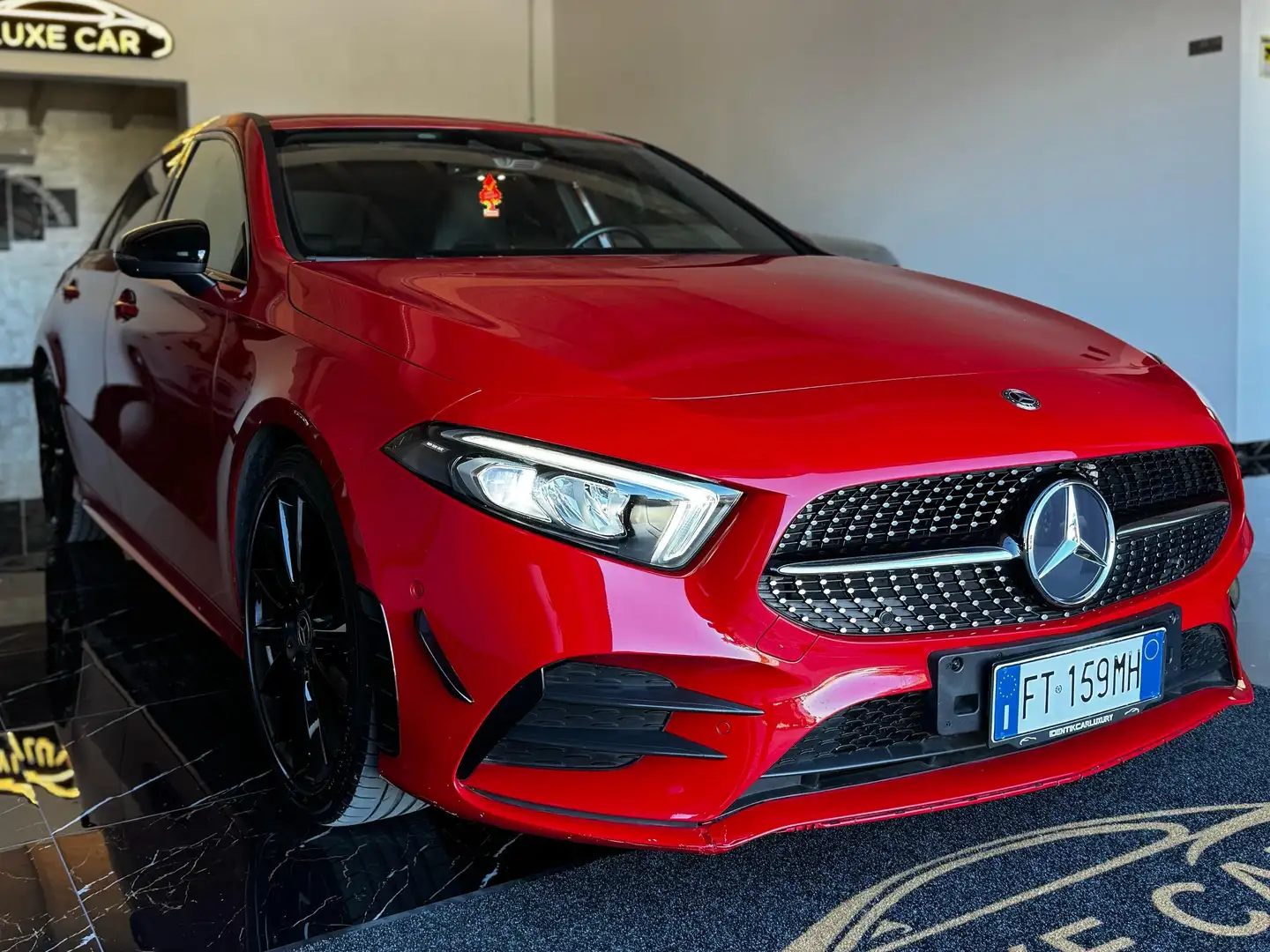 Mercedes-Benz A 180 A 180 d Sport auto Červená - 2