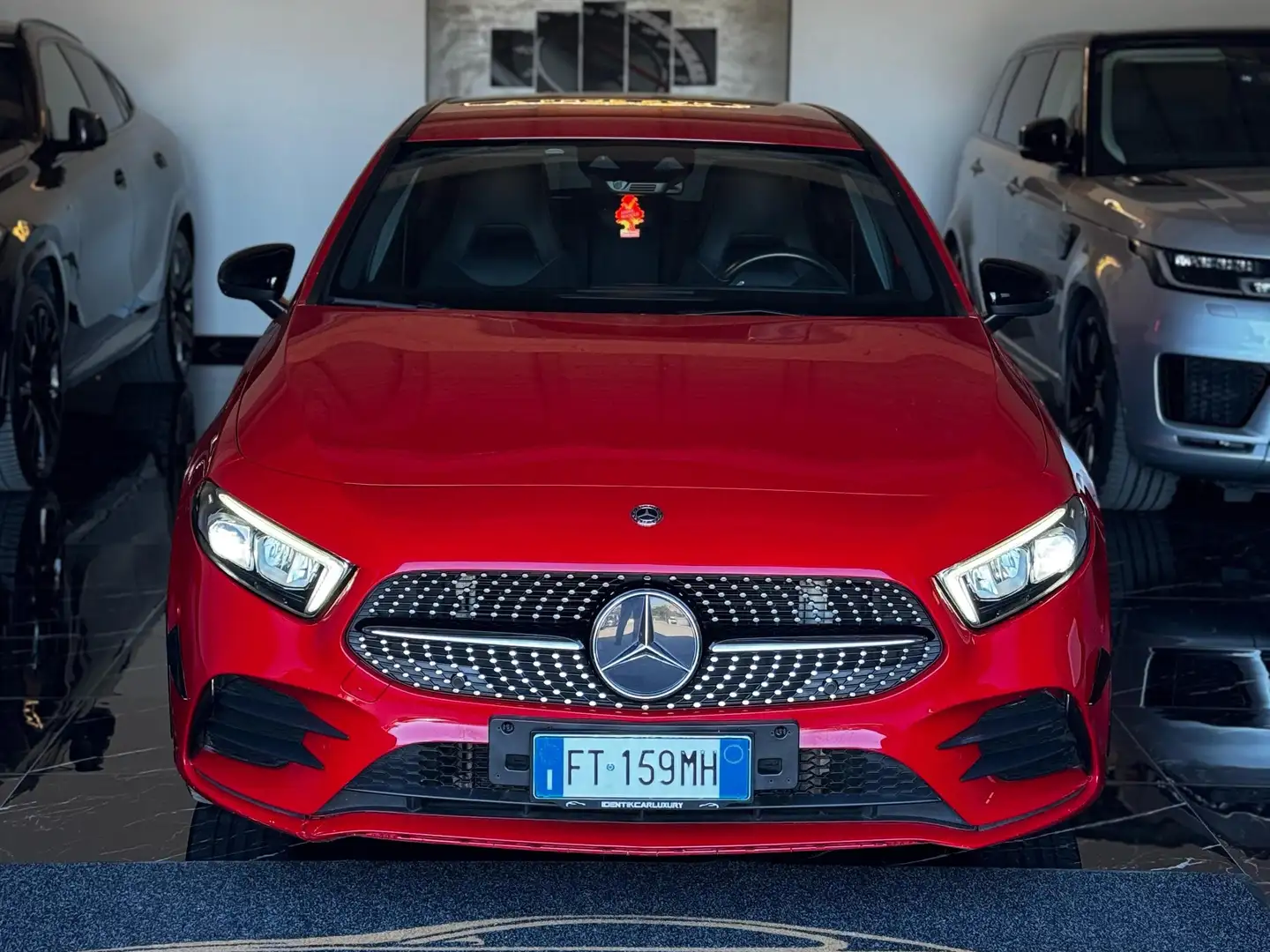 Mercedes-Benz A 180 A 180 d Sport auto Červená - 1