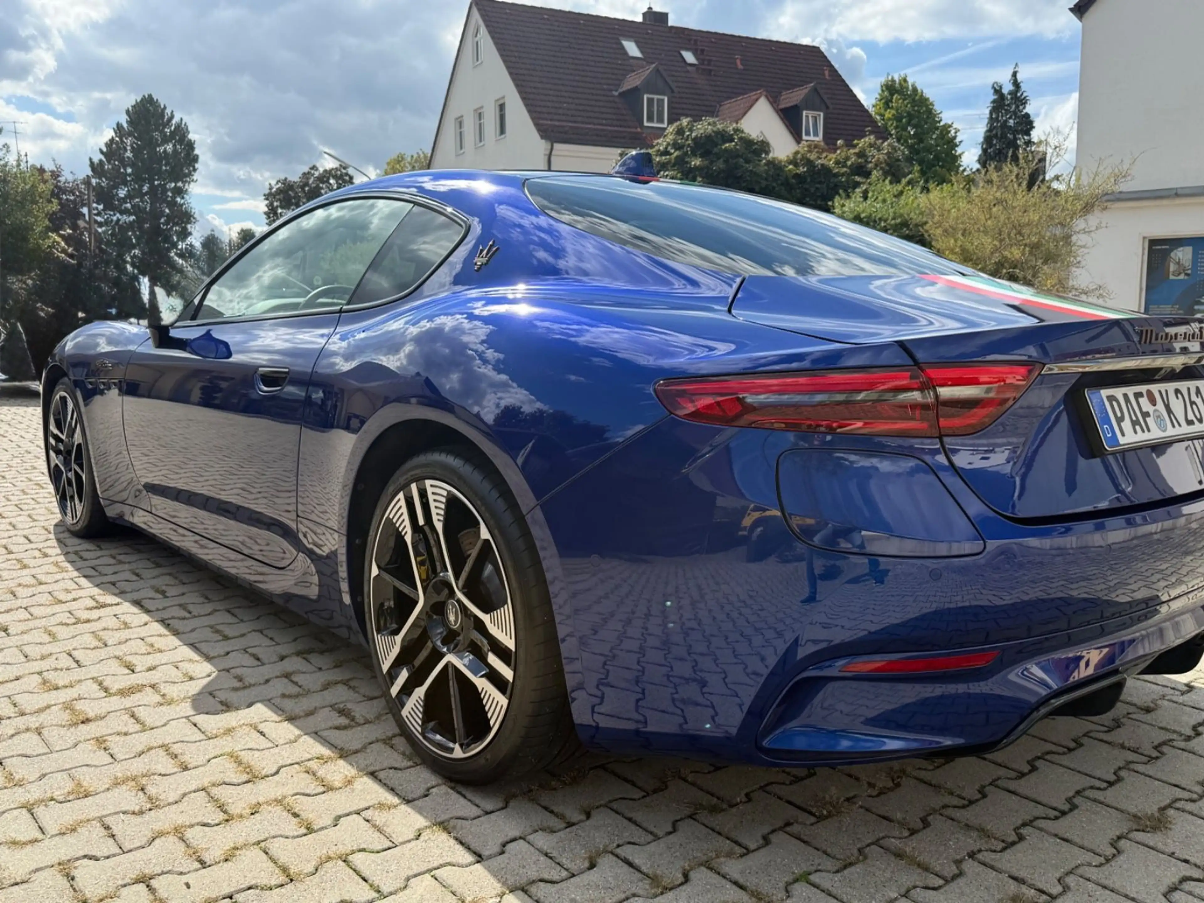 Maserati GranTurismo BEV 92kWh 560kW Folgore Auto AWD — photo 6