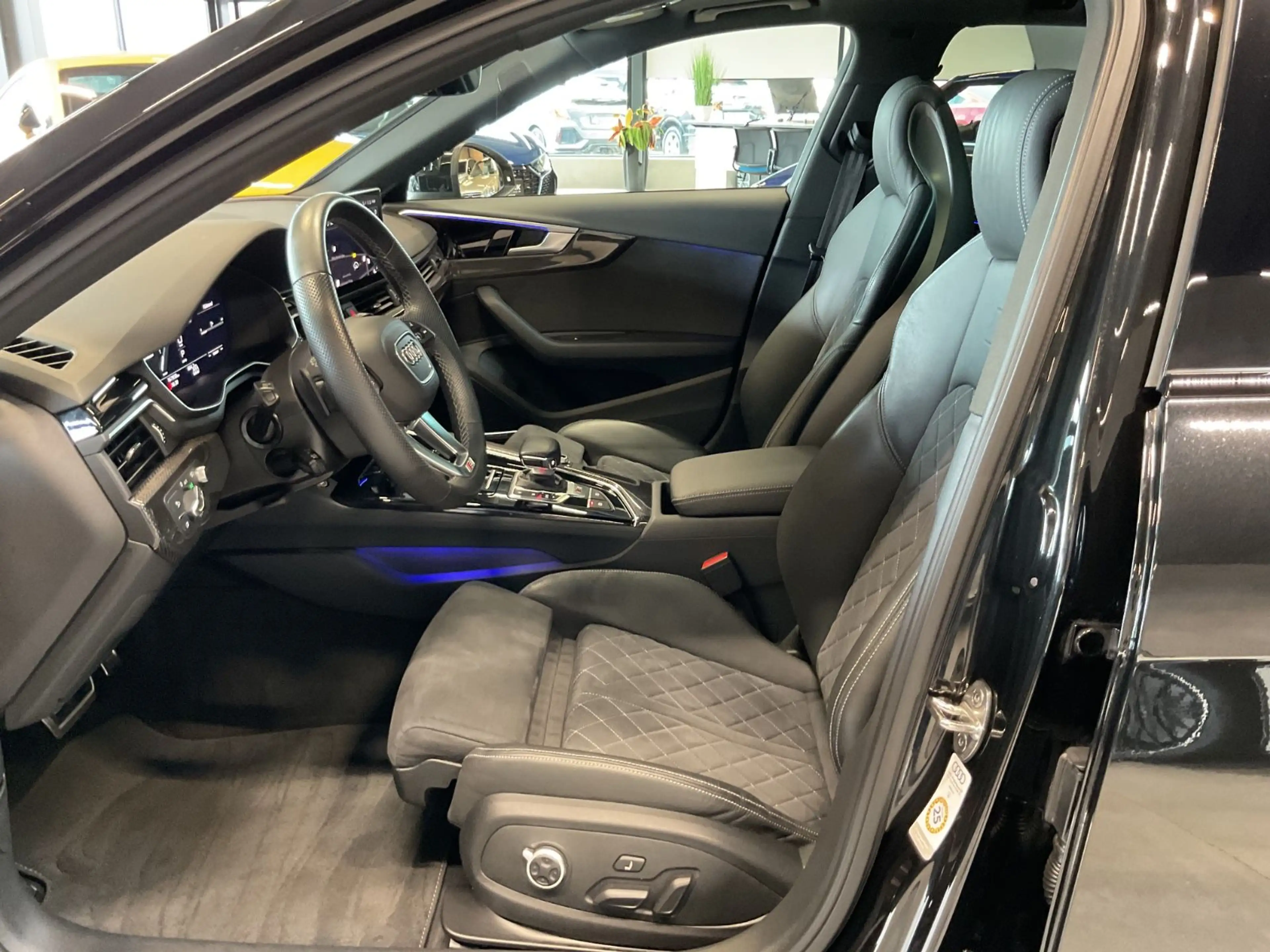 Audi S4 Av. TDI S Sitze AHK B&O HuD Matrix Pano 360° — photo 7