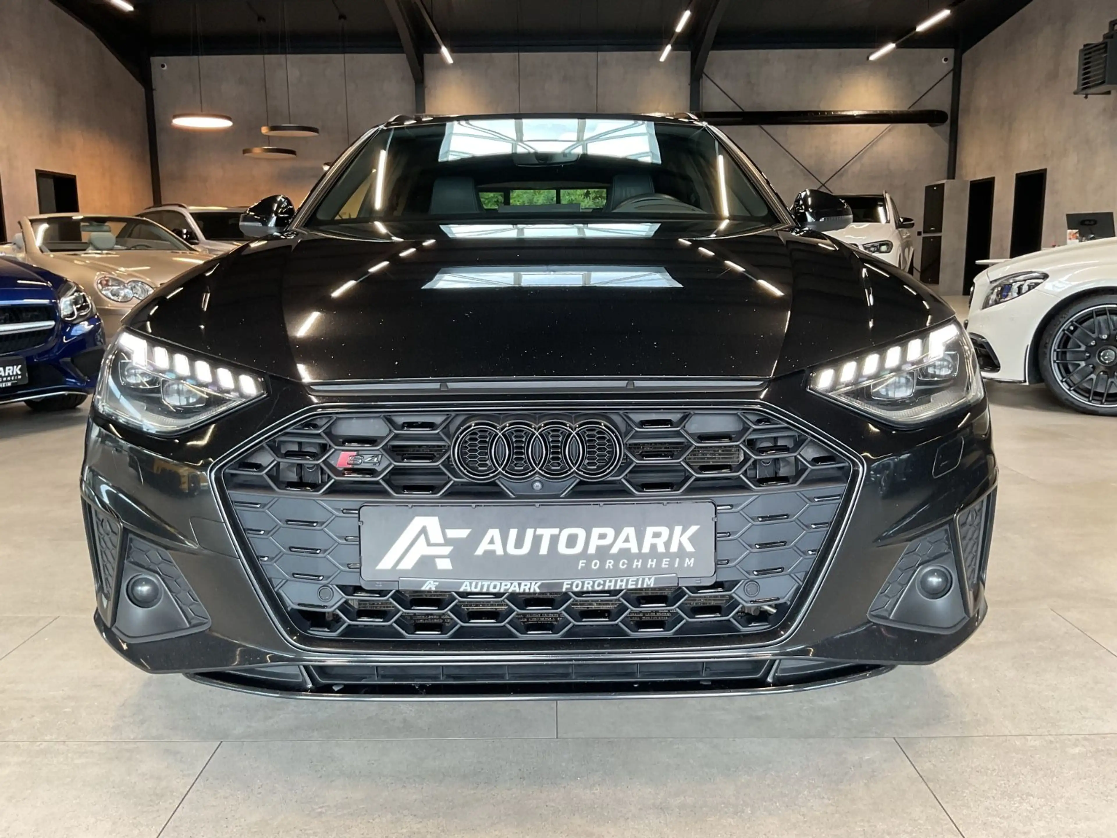 Audi S4 Av. TDI S Sitze AHK B&O HuD Matrix Pano 360° — photo 3