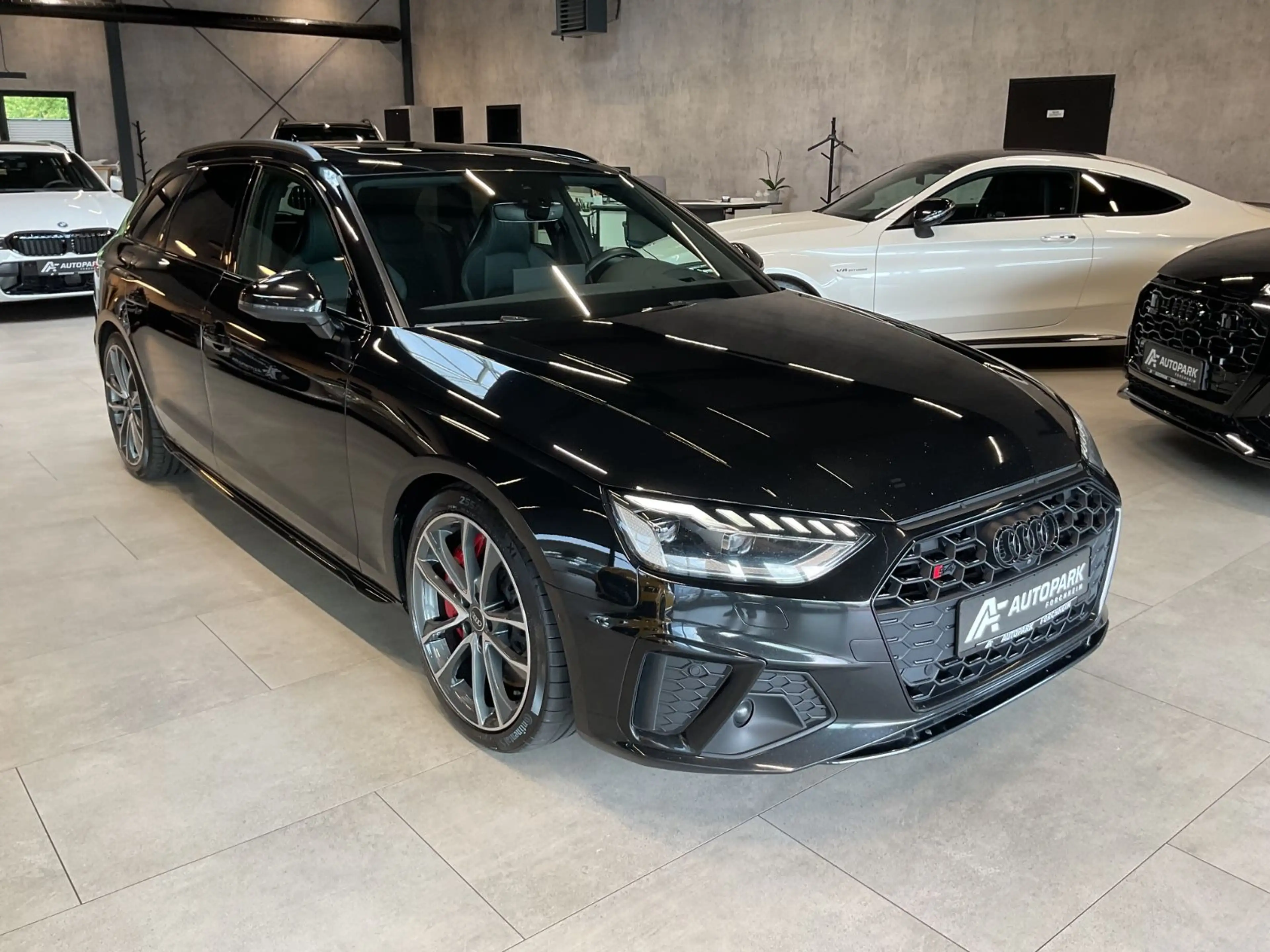 Audi S4 Av. TDI S Sitze AHK B&O HuD Matrix Pano 360° — photo 2
