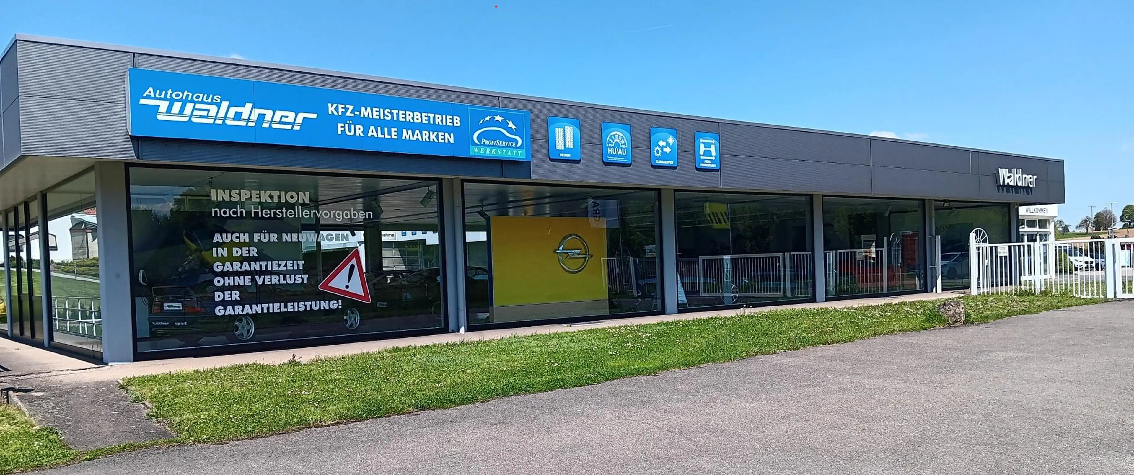 Opel Frontera Ultimate Hybrid 6-eDCT 107kW 145PS — photo 2