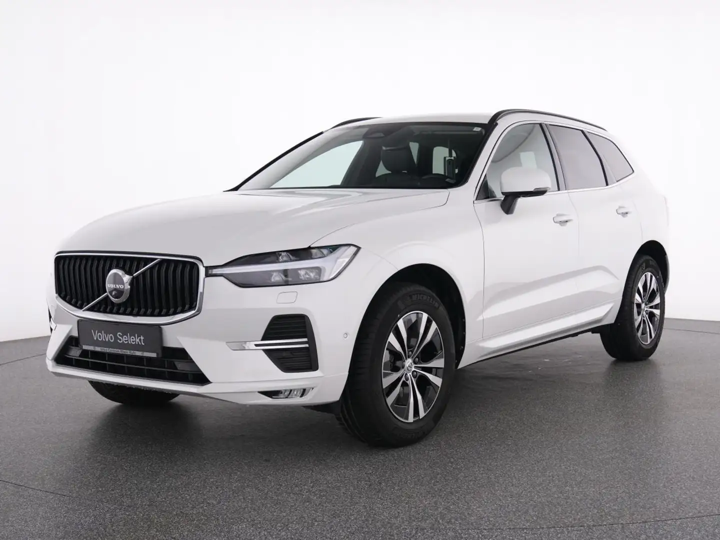 Volvo XC60 B4 Momentum Pro+WINTERPAK+360°+PANO+LM18+ Blanc - 1