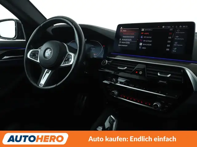 BMW 5 Series view 17