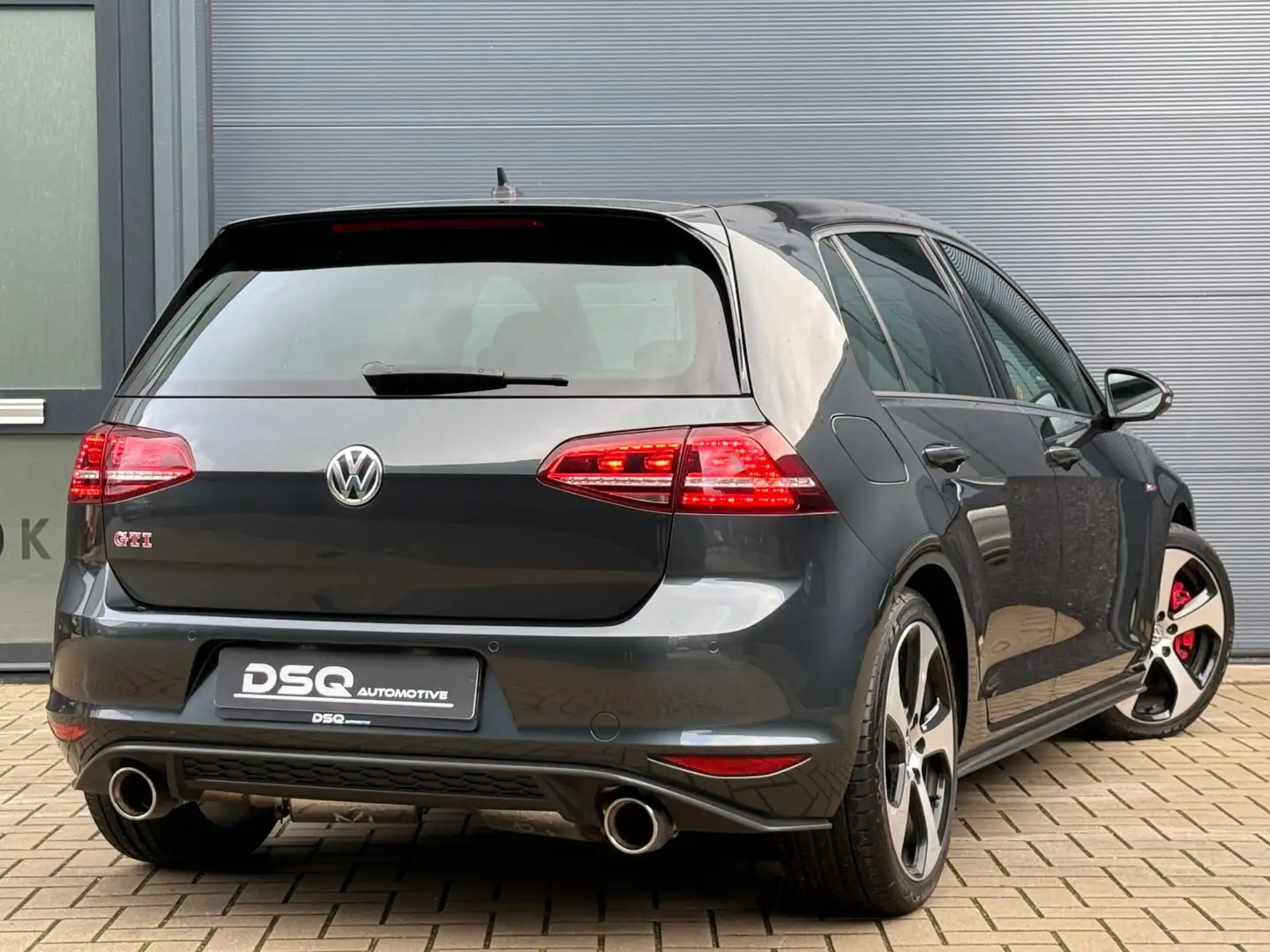 Volkswagen Golf GTI 2.0 TSI Performance Grijs - 2