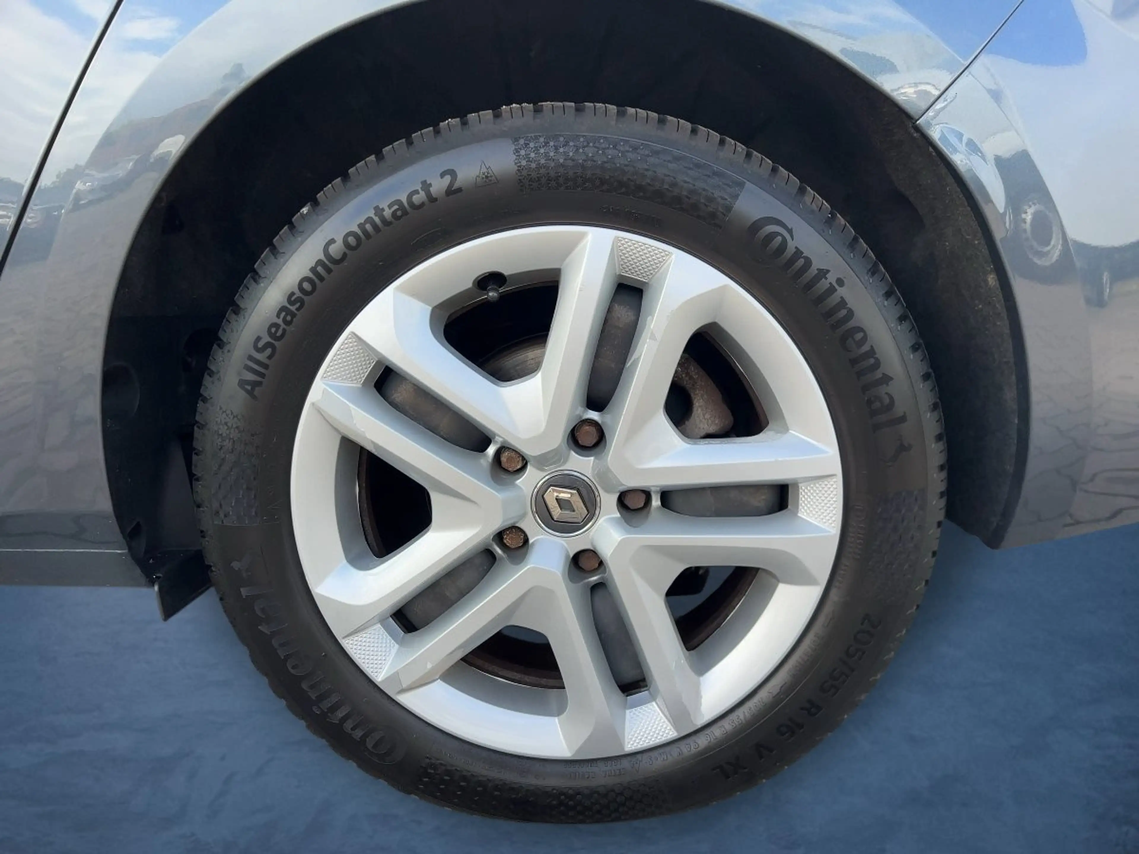 Renault Megane Grandtour LIMITED Deluxe TCe 140 GPF SHZ BT — photo 19