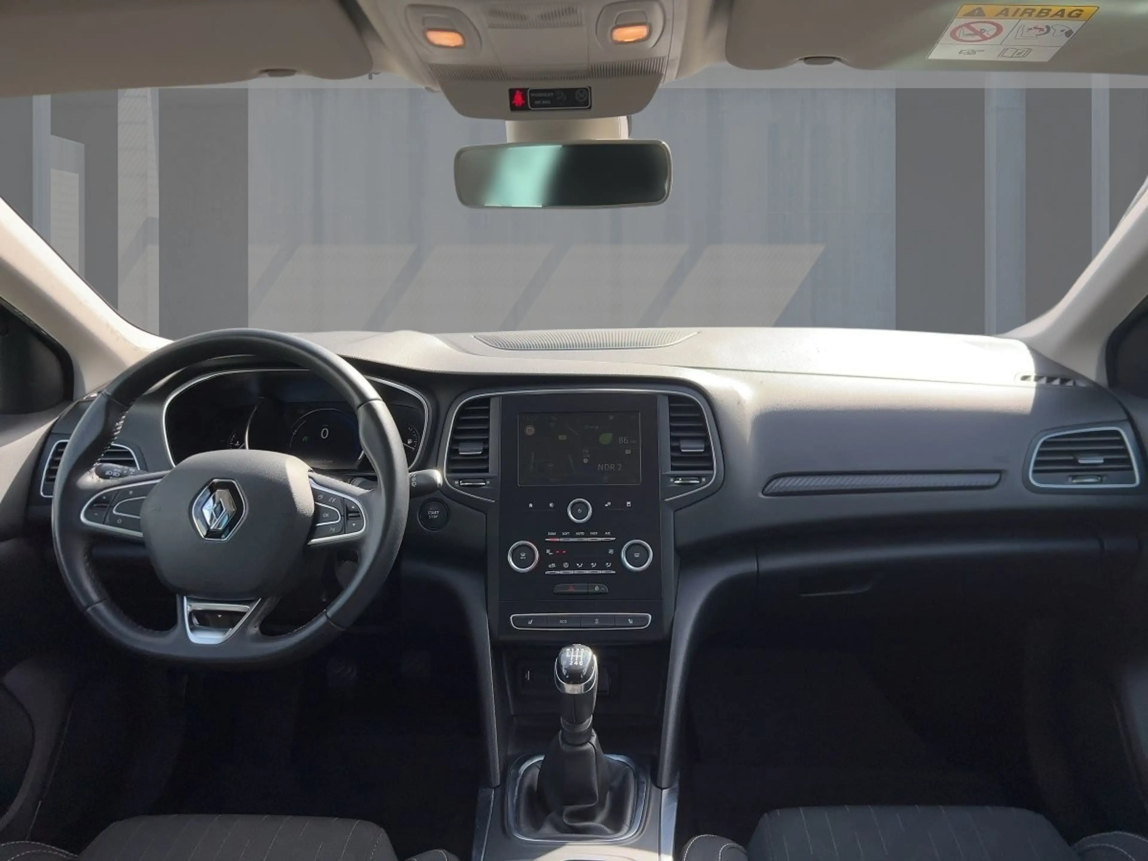 Renault Megane Grandtour LIMITED Deluxe TCe 140 GPF SHZ BT — photo 10