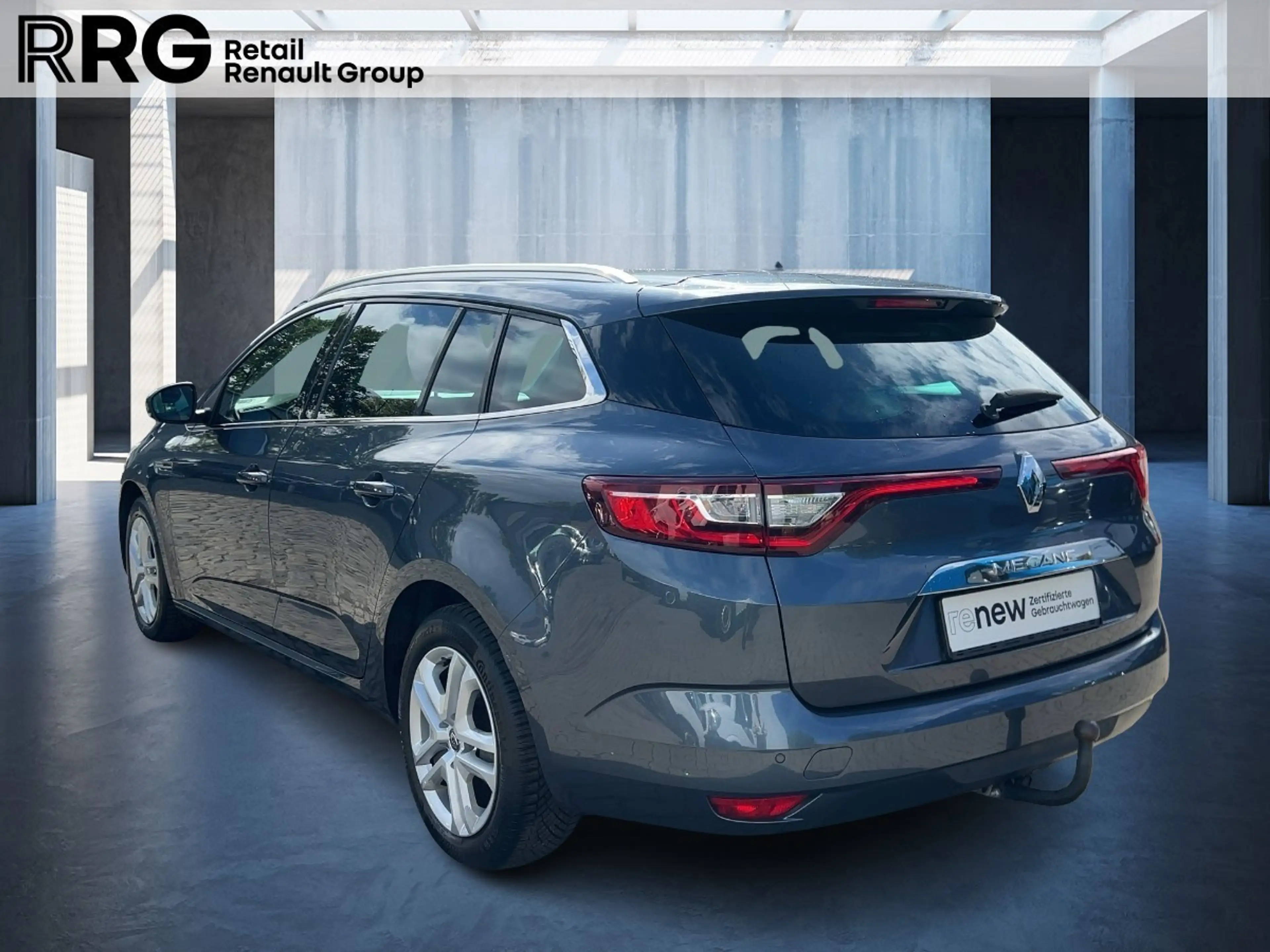 Renault Megane Grandtour LIMITED Deluxe TCe 140 GPF SHZ BT — photo 4