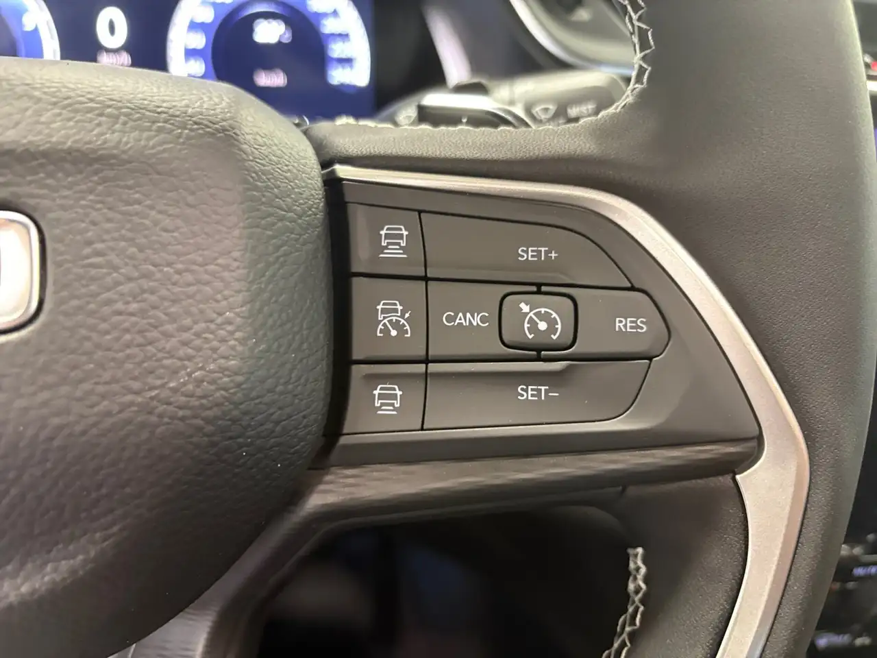 Jeep Grand Cherokee photo Jeep Grand Cherokee