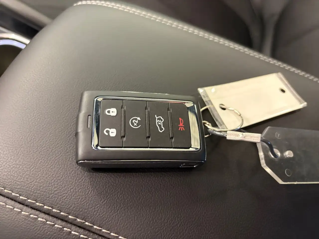 Jeep Grand Cherokee photo Jeep Grand Cherokee