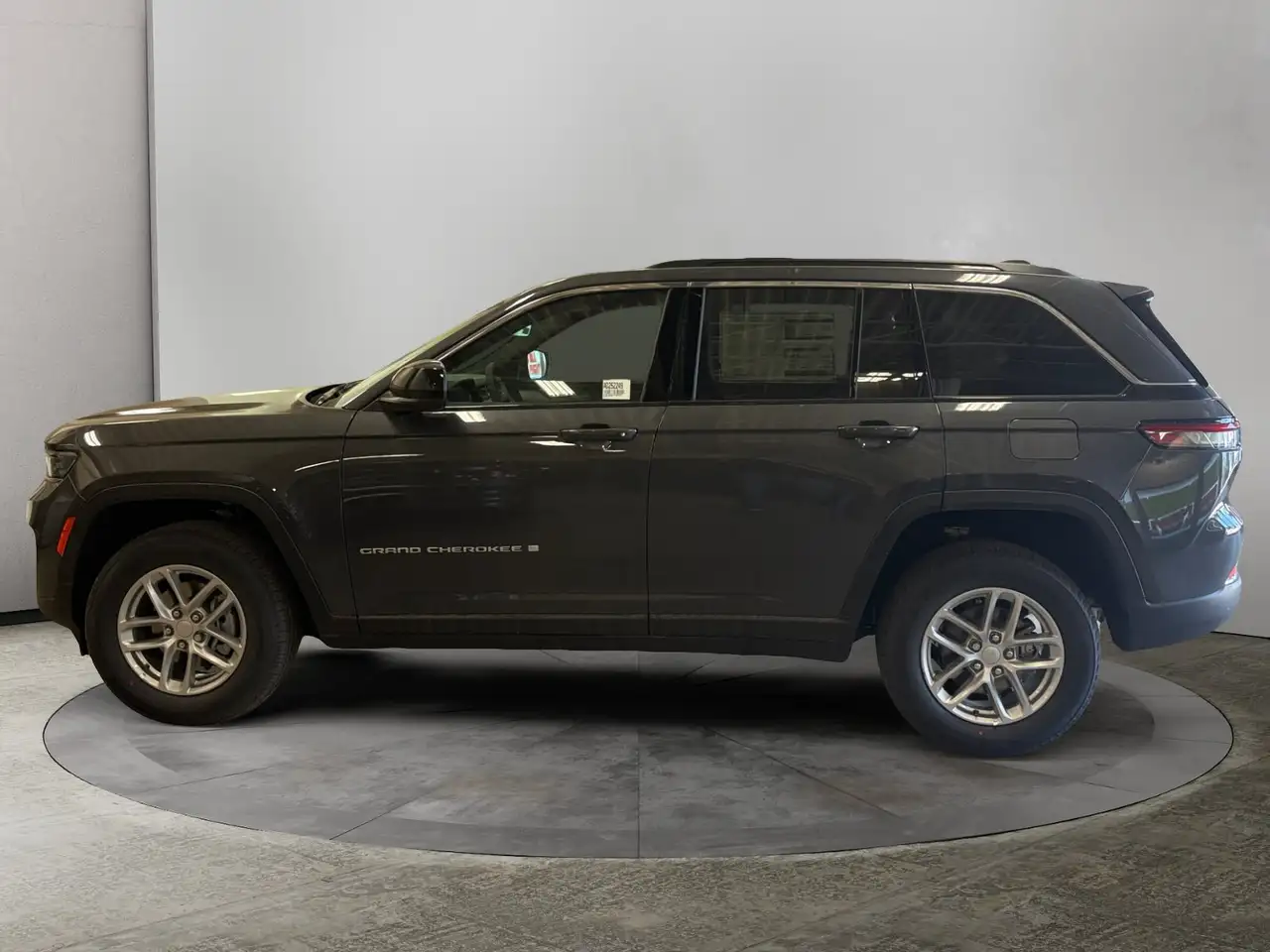Jeep Grand Cherokee photo Jeep Grand Cherokee