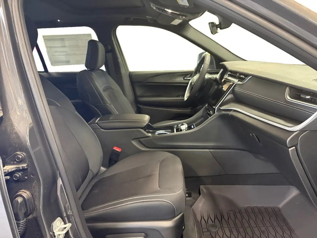 Jeep Grand Cherokee photo Jeep Grand Cherokee