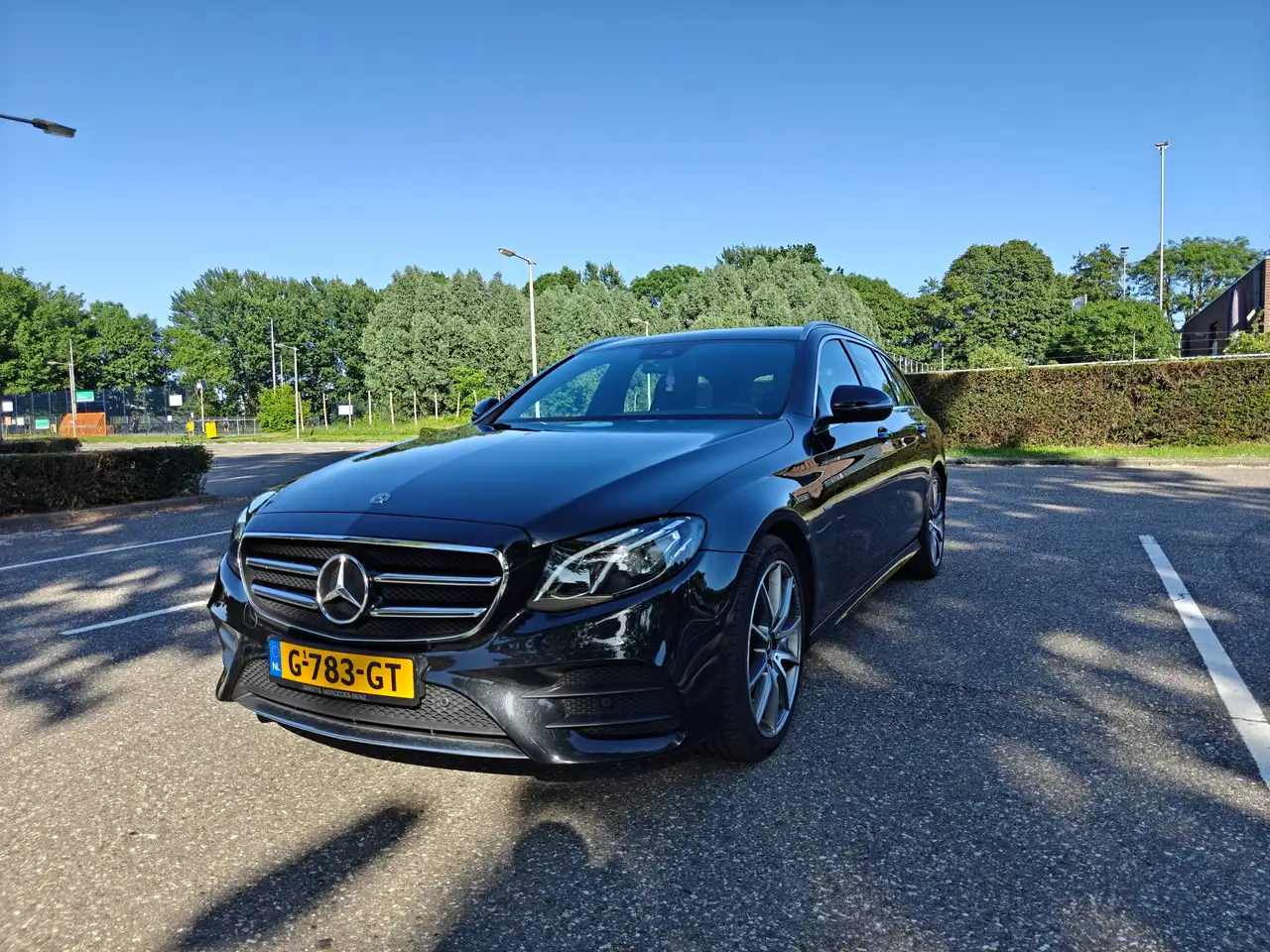 Mercedes-Benz E 200